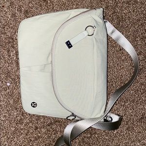 Lululemon All night Festival bag